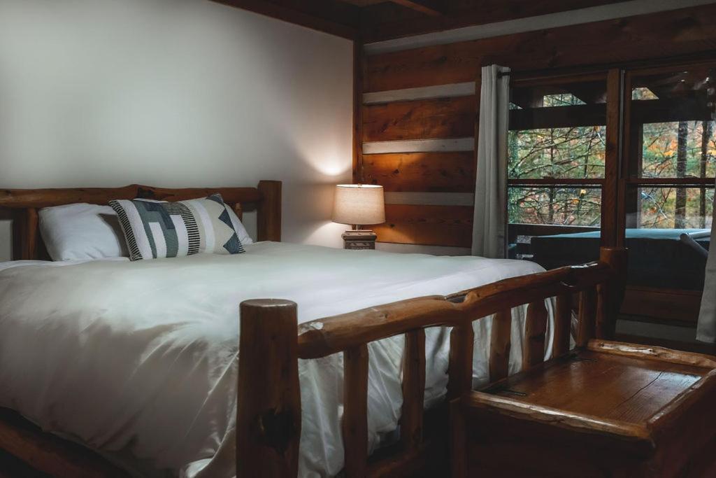 Purlear Deer Run Cabin At 36 North - Hot Tub מראה חיצוני תמונה